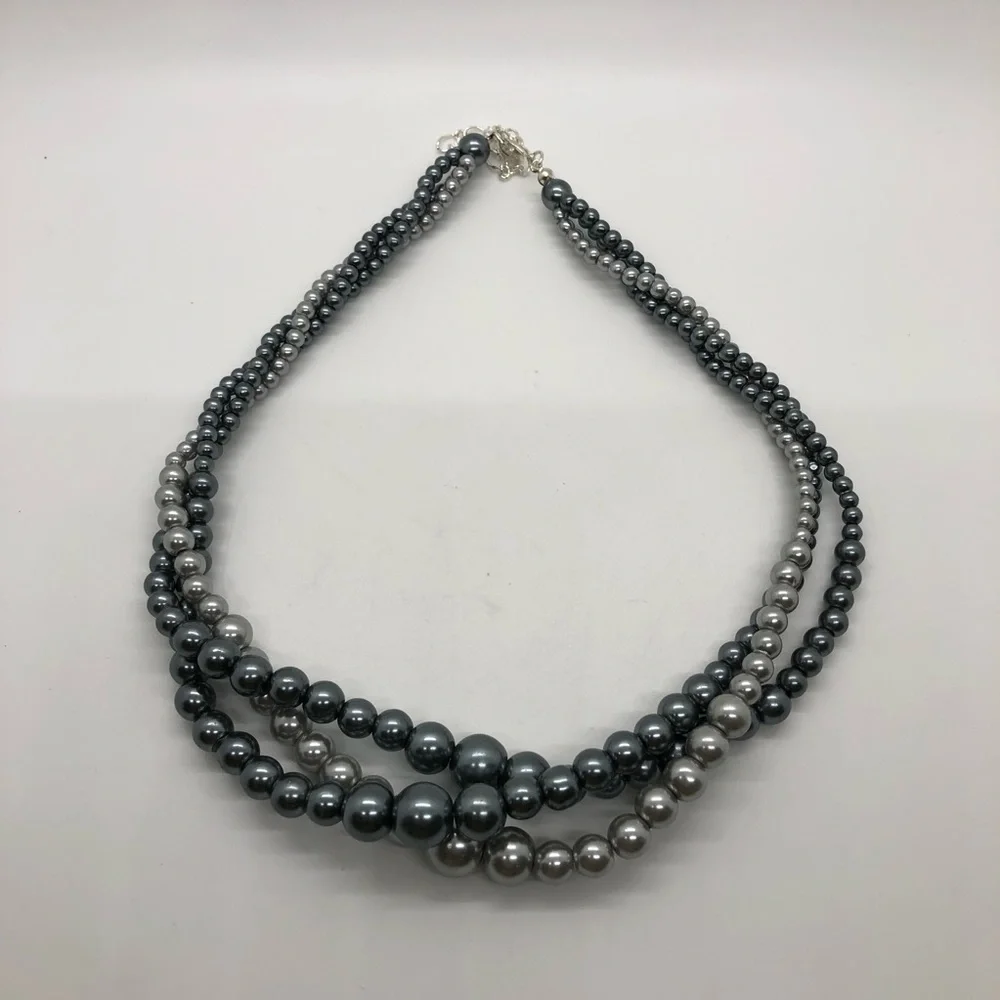 Triple strand 17” faux pearl necklace grey silver 3” extender - Picture 3 of 7